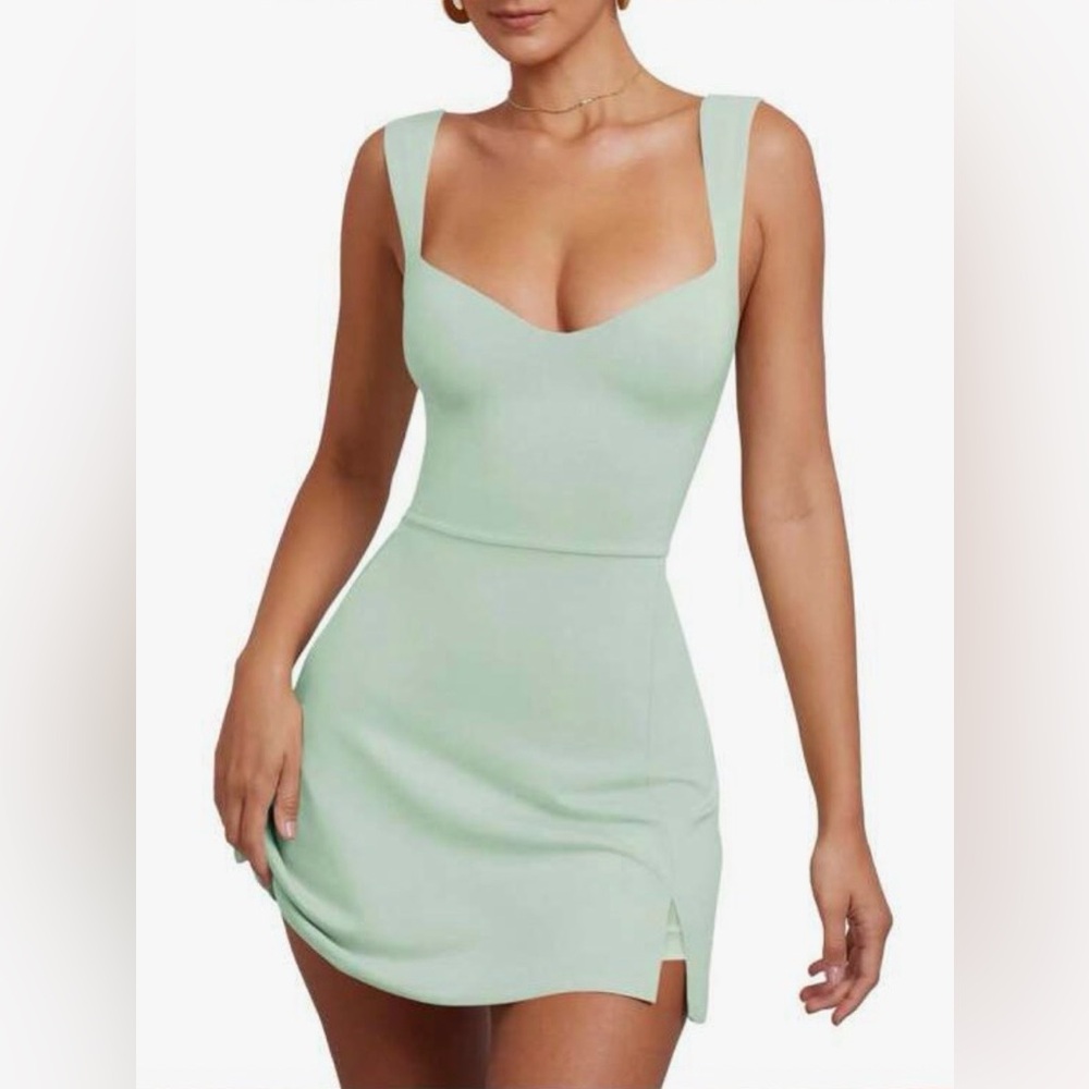 NWT Mint Green Tennis Dress with Shorts and Pockets
